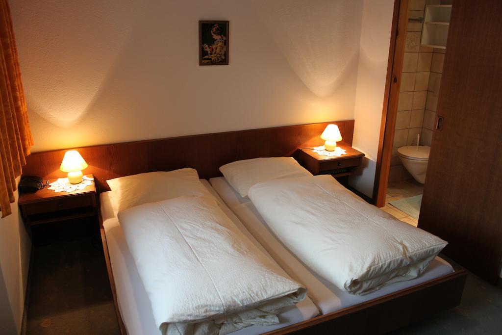 Gästehaus Trude Waltl Fieberbrunn Zimmer foto